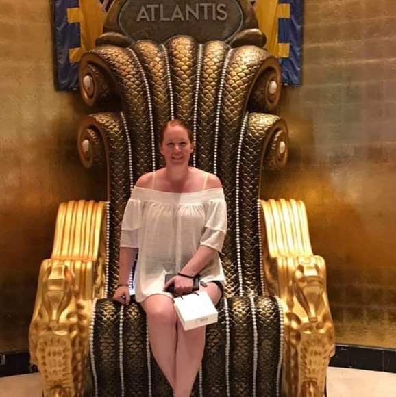 Meet your Posher, Tara - Picture 1 of 1